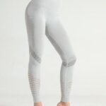 Спортивні жіночі сірі лосини